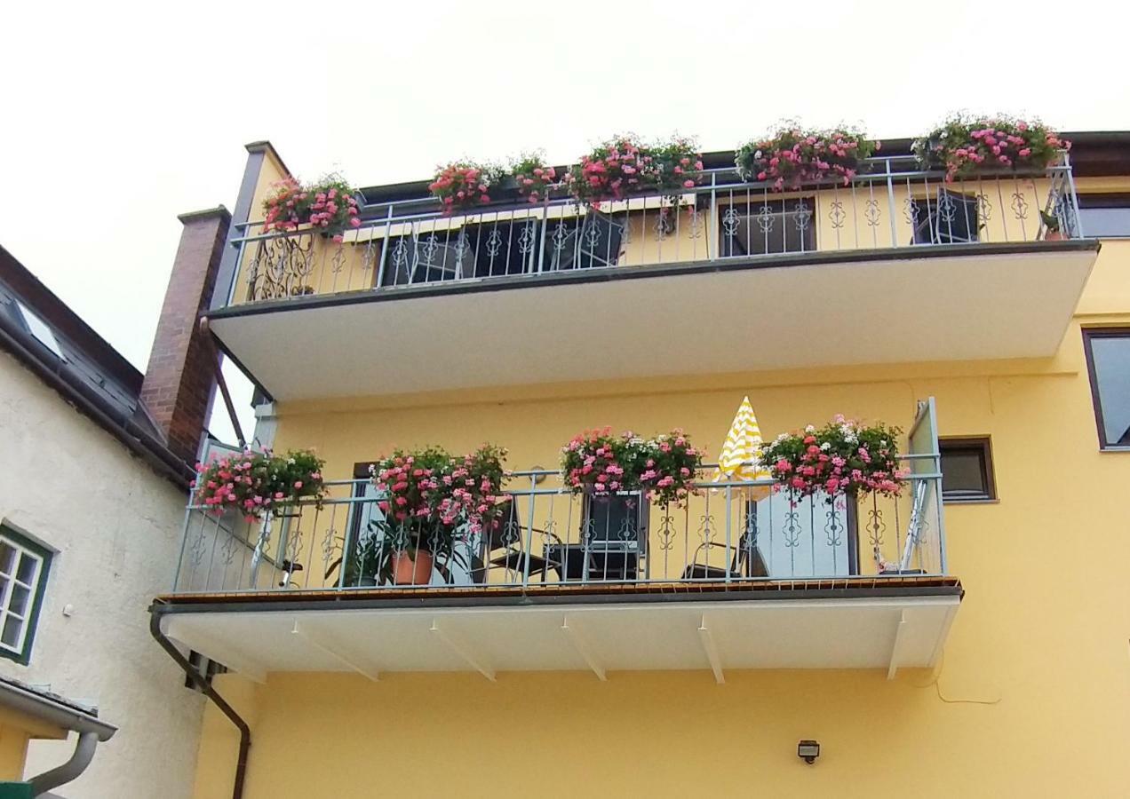 Marktplatz Traunsee Lake View กมุนเดน ภายนอก รูปภาพ