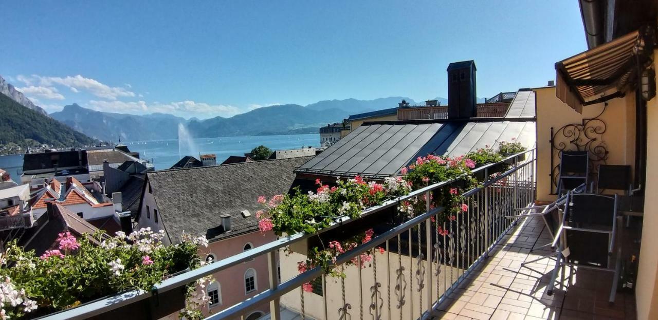 Marktplatz Traunsee Lake View กมุนเดน ภายนอก รูปภาพ
