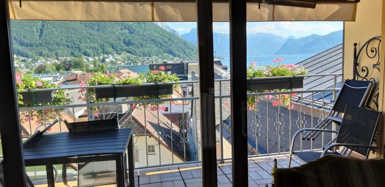 Marktplatz Traunsee Lake View กมุนเดน ภายนอก รูปภาพ