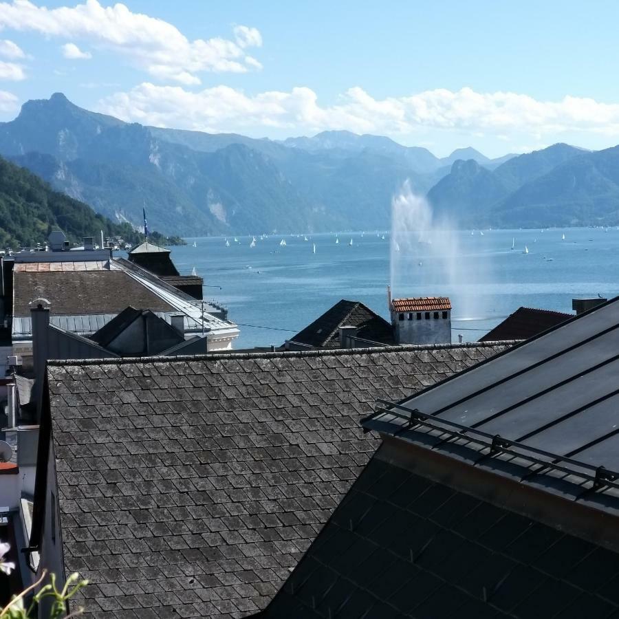 Marktplatz Traunsee Lake View กมุนเดน ภายนอก รูปภาพ